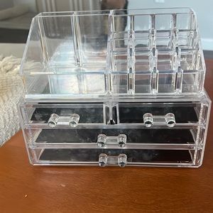 Acrylic makeup organizers
